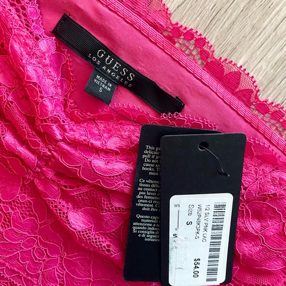 Pretty (and sexy) in pink 🌸 Guess off-the-shoulder top - Picture 5 of 8